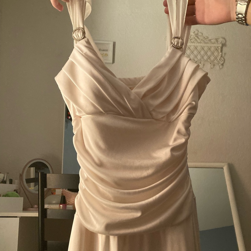 Offwhite speeklers dress, medium size.